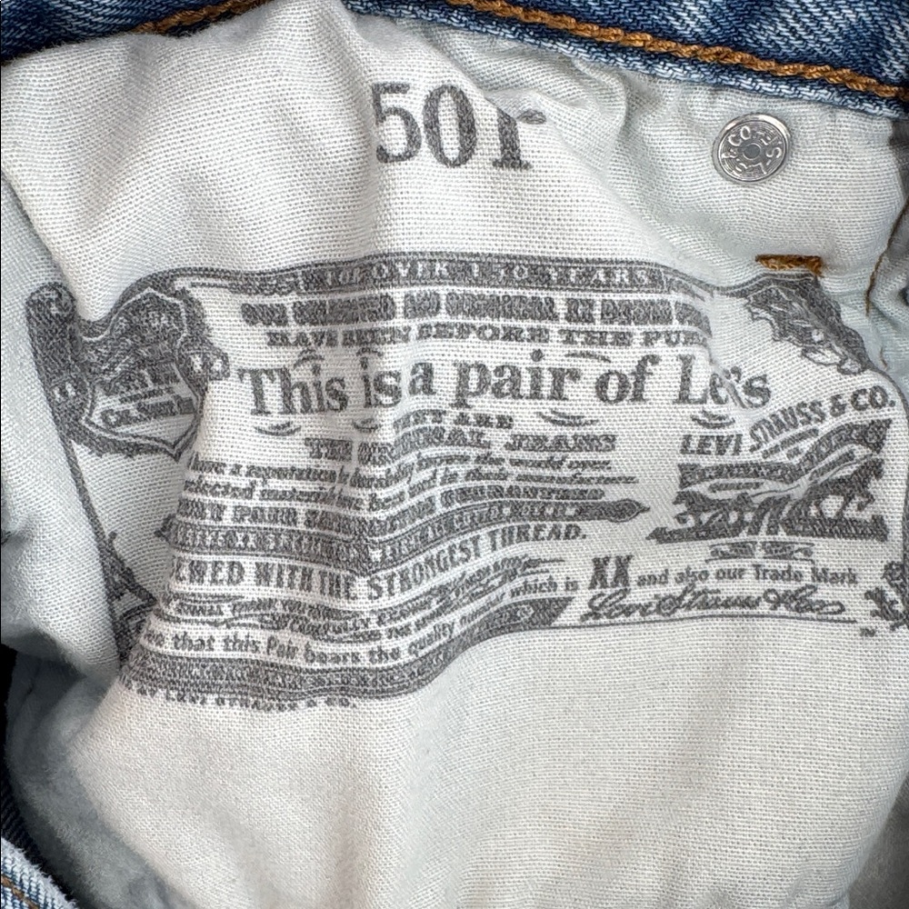 Levi's 501's  Classic Women's button fly Blue Distressed Jeans Size W26" L30" - Picture 7 of 9